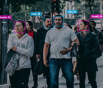 Face detection tracking